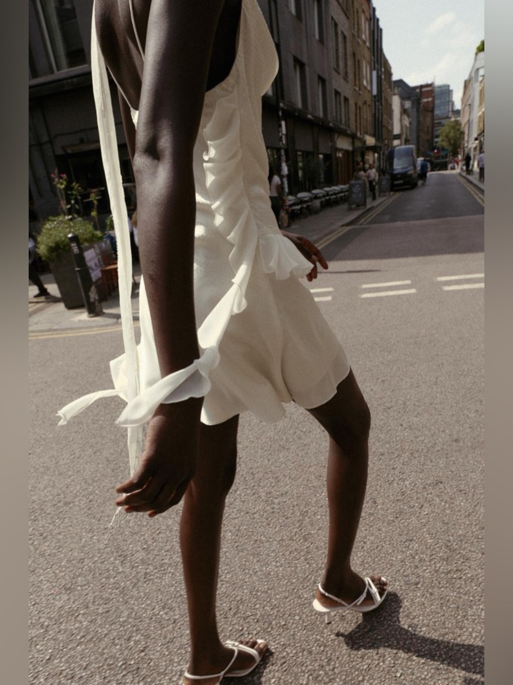 Zara Cream Ruffled Mini Dress - Picture 5 of 9